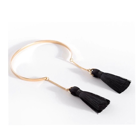 Shiraleah Jewelry - Shiraleah Chicago Tallulah Tassel Bracelet in Black